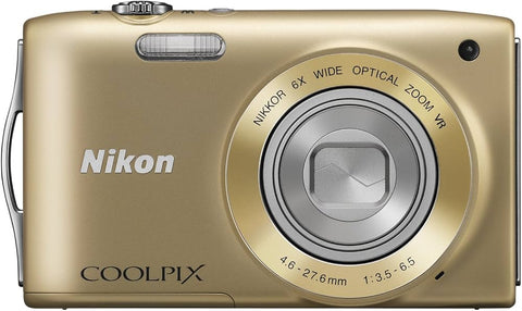 Nikon Coolpix S3300 digitale compactcamera, goud, voorkant met gesloten 6x Nikkor-zoomlens, tweedehands