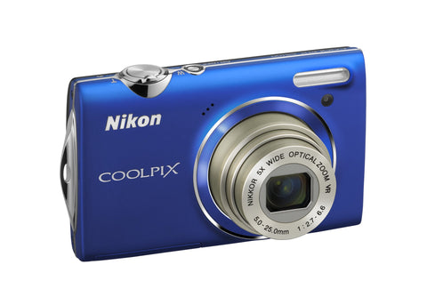 Nikon Coolpix S5100 digitale compactcamera, blauw, voorkant schuin met 5x zoomlens