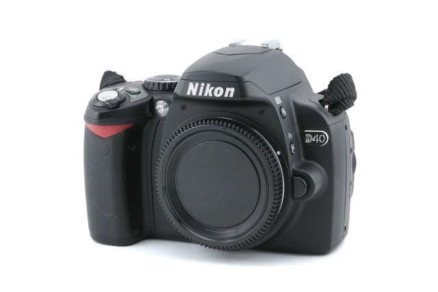 Nikon D40 Spiegelreflexcamera Body - Zwart, vooraanzicht