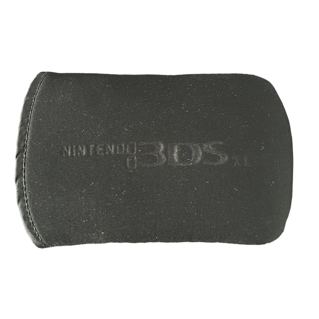 Nintendo 3DS XL soft sleeve, zwart met ingeperst Nintendo 3DS XL-logo, voorkant, tweedehands