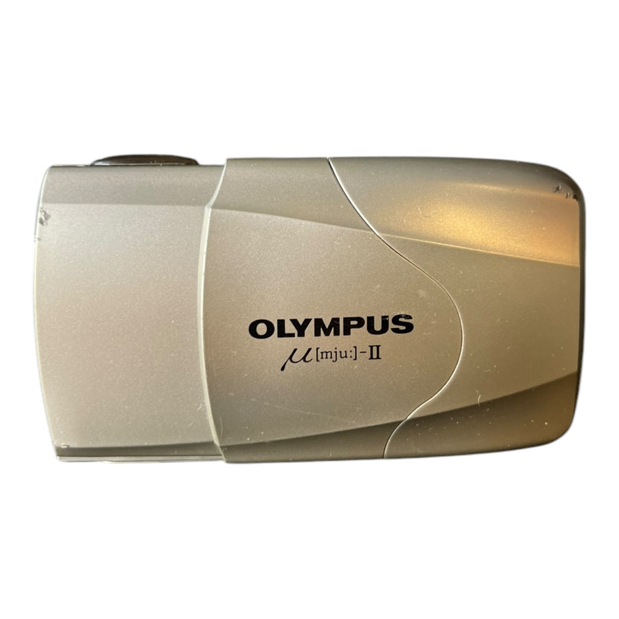 Olympus-Mju II 35mm Zoom Point and Shoot Film Camera - Zilver Tweedehands