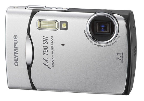 Olympus Mju 790 SW waterdichte digitale compactcamera, zilver, voorkant met 3x zoomlens, tweedehands