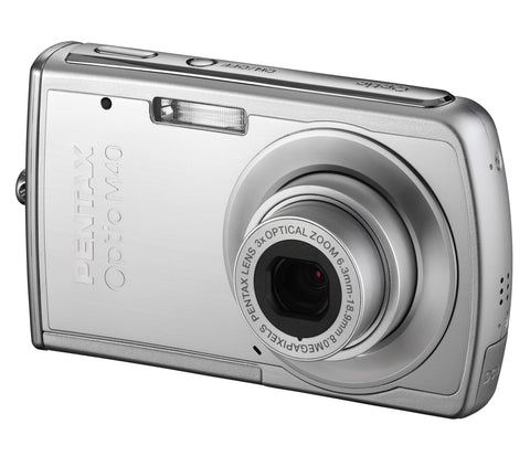 Pentax Optio M40 digitale compactcamera, zilver, voorkant schuin met 3x zoomlens en 8 megapixel