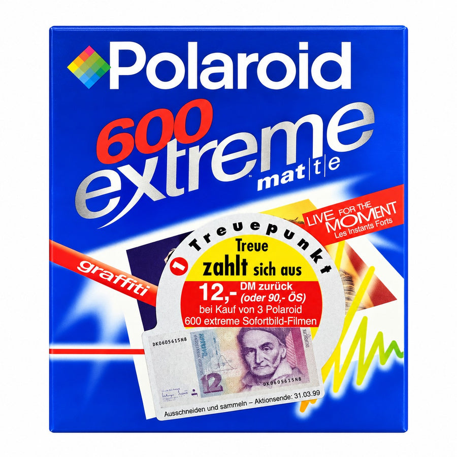Polaroid 600 Extreme Matte instant film voor 10 foto's, blauwe doos voorkant met Duitse Treuepunkt-actiesticker