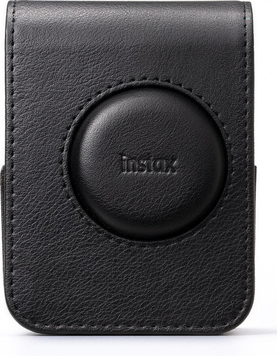 Fujifilm Instax Mini Evo case, zwart, hoes in leerlook met instax-logo op de lensklep, voorkant