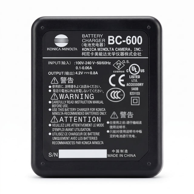 Konica Minolta BC-600 acculader voor NP-600, zwarte lithium-ion battery charger met typeplaatje BC-600