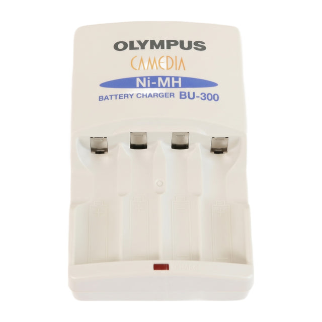 Olympus CAMEDIA BU-300 Ni-MH acculader voor 4 AA batterijen, wit, vooraanzicht