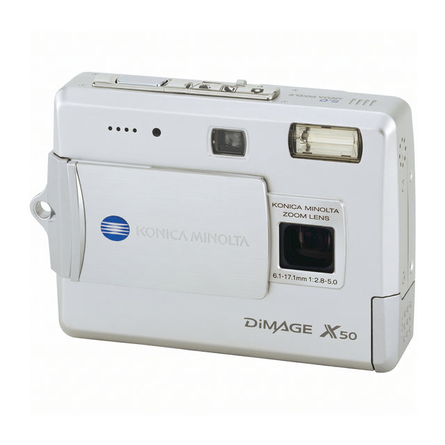 Konica Minolta DiMAGE X50 digitale compactcamera, zilver, voorkant met interne zoomlens en flitser, tweedehands