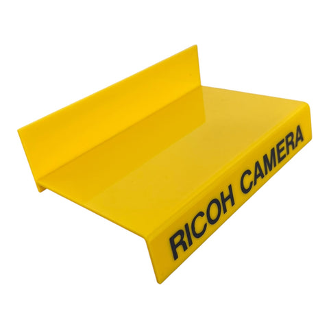 Ricoh-Camera Displaystandaard – Acryl Vintage Winkeldisplay - Geel Tweedehands
