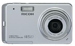 Ricoh R50 digitale compactcamera, zilver, voorkant met 5x zoomlens, tweedehands
