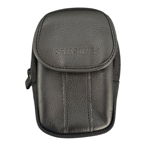 Samsung compact camera case 12 x 7 cm, zwart, kunstleer met klep en Samsung-reliëflogo, voorkant, tweedehands