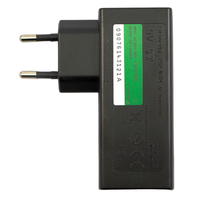 Sony PSP USB adapter PSP-N104, zwart, adapter met Europese stekker en label 5V, tweedehands