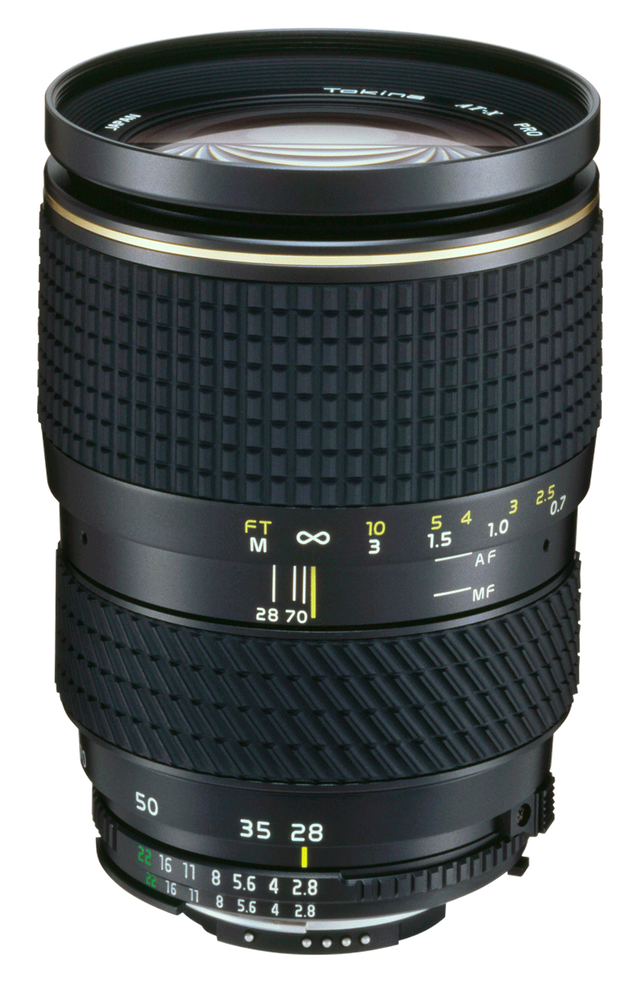Tokina AT-X Pro 28-70mm f/2.8 zoomlens, zwart, zijkant met gele afstandsschaal en diafragmaring, tweedehands