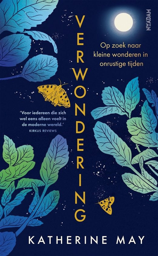 Verwondering, Katherine May, donkerblauwe omslag met bladeren, de maan en twee vlinders, tweedehands
