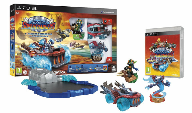 PlayStation 3 Skylanders SuperChargers Starter Pack in doos, met portaal, spel, figuren en voertuig ernaast, tweedehands